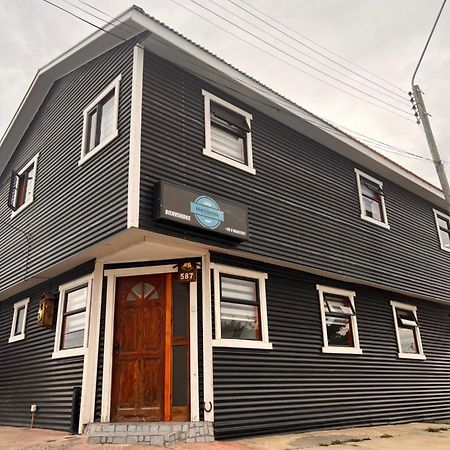 Hostal B&B Coastal Natales 푸에르토나탈레스 외부 사진