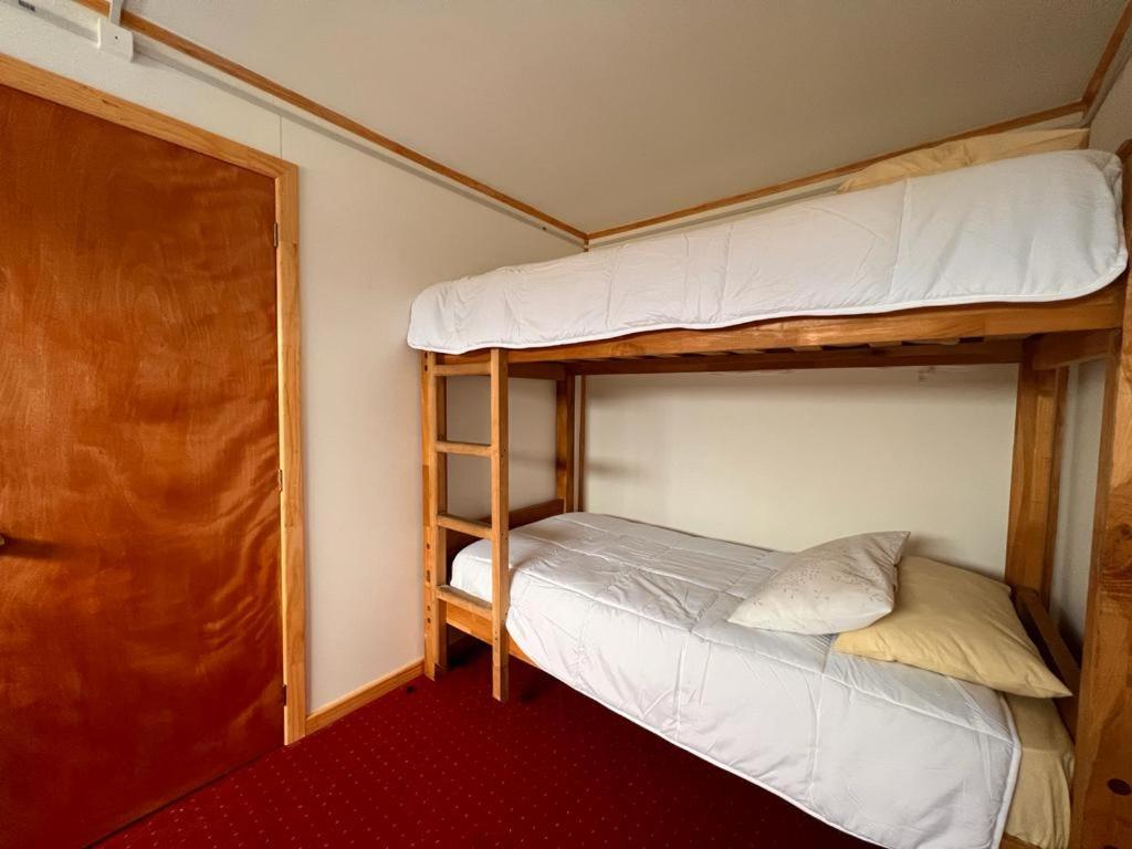 Hostal B&B Coastal Natales 푸에르토나탈레스 외부 사진