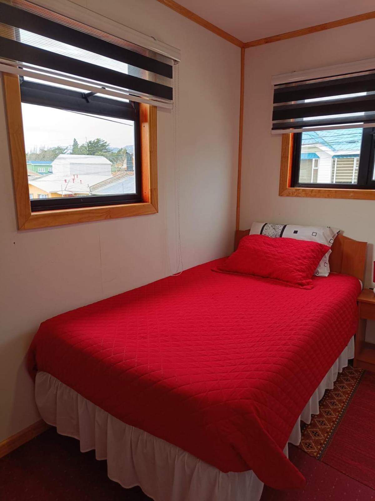 Hostal B&B Coastal Natales 푸에르토나탈레스 외부 사진