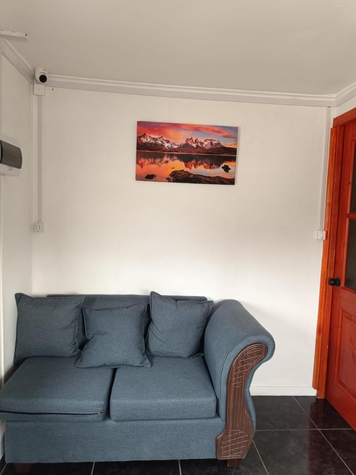 Hostal B&B Coastal Natales 푸에르토나탈레스 외부 사진