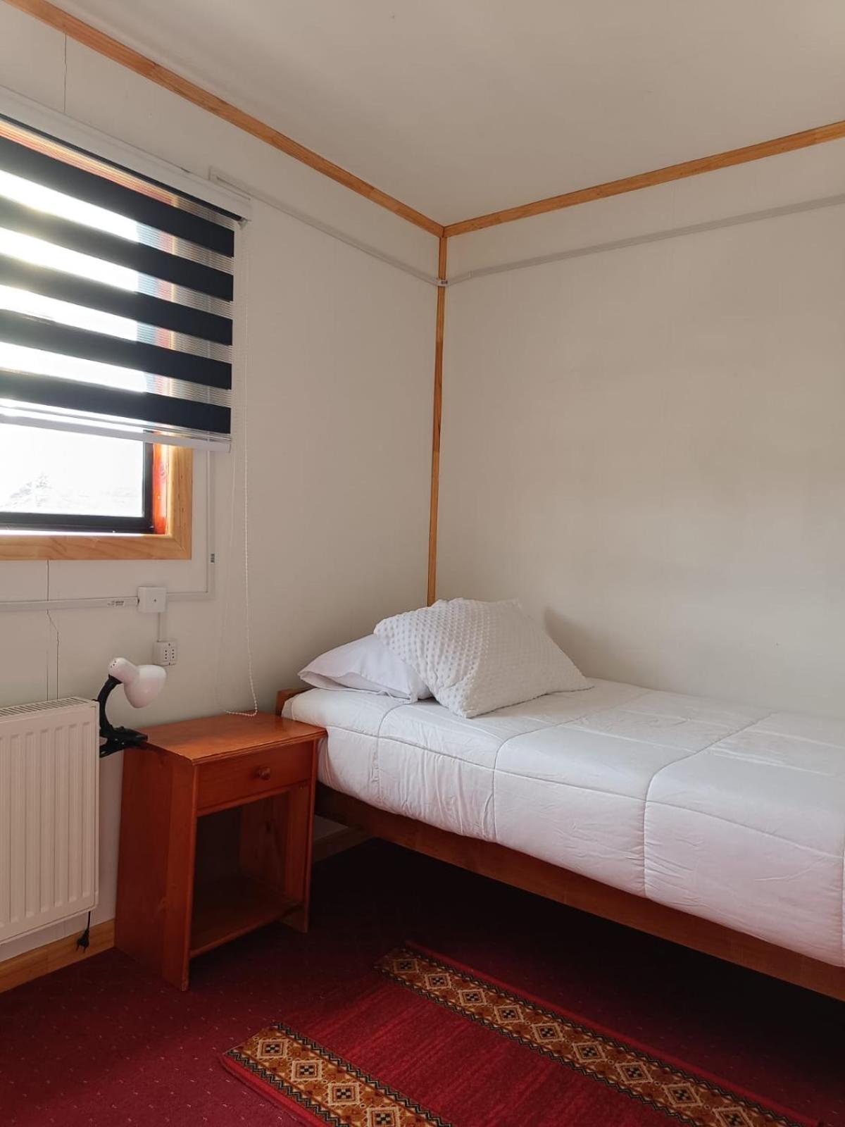 Hostal B&B Coastal Natales 푸에르토나탈레스 외부 사진