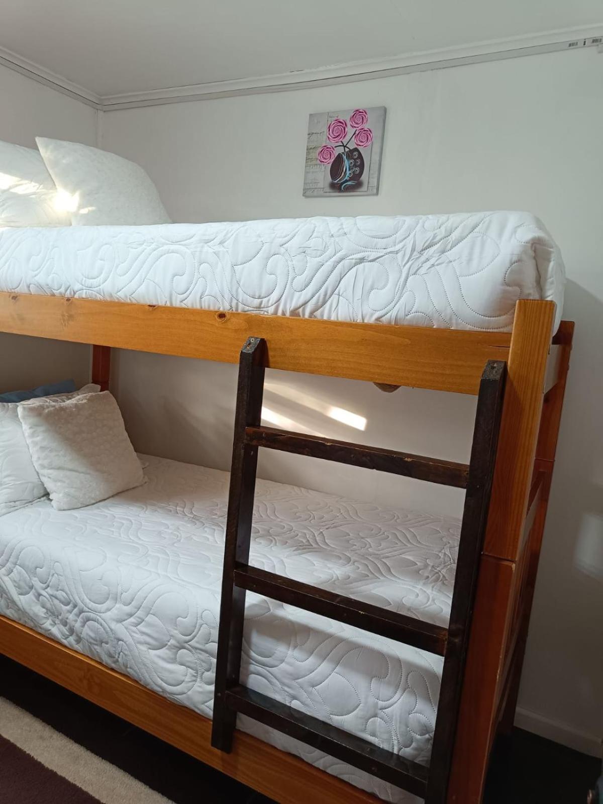 Hostal B&B Coastal Natales 푸에르토나탈레스 외부 사진